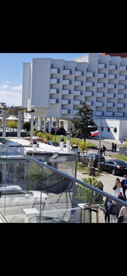 Sunny Apartment Balticus Promenada Gwiazd 14 Z Parkingiem Мендзиздроє Екстер'єр фото